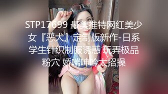 【新片速遞】 如此卖力的李阿姨，超棒的口活❤️每次到她的美容店都必来一发，狠狠按住她的头，全射进她嘴里！