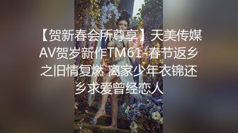  黑丝长腿美女 被无套输出 上位骑乘骚叫不停 奶子哗哗 操的白浆直流