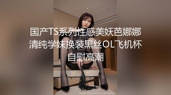 ⚡大长腿小姐姐⚡清纯反差女神〖Cola酱〗双马尾cola酱已上线，你要不要来骑一下这部解锁很多姿势，喜欢点个赞赞～