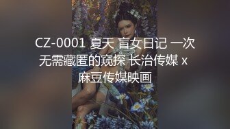   眼镜小哥玩弄居家人妻，露脸丝袜诱惑，交大鸡巴让小哥吃奶舔逼