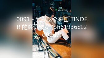 两个淫荡熟女【小M寻主人】4P啪啪大战沙发口交后入，搞完一个再换另一个，很是诱惑喜欢不要错过