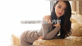 -隔壁家的美女水管坏了来借洗手间 被屋主及3个猥琐男偷窥胁迫玩5P (1)